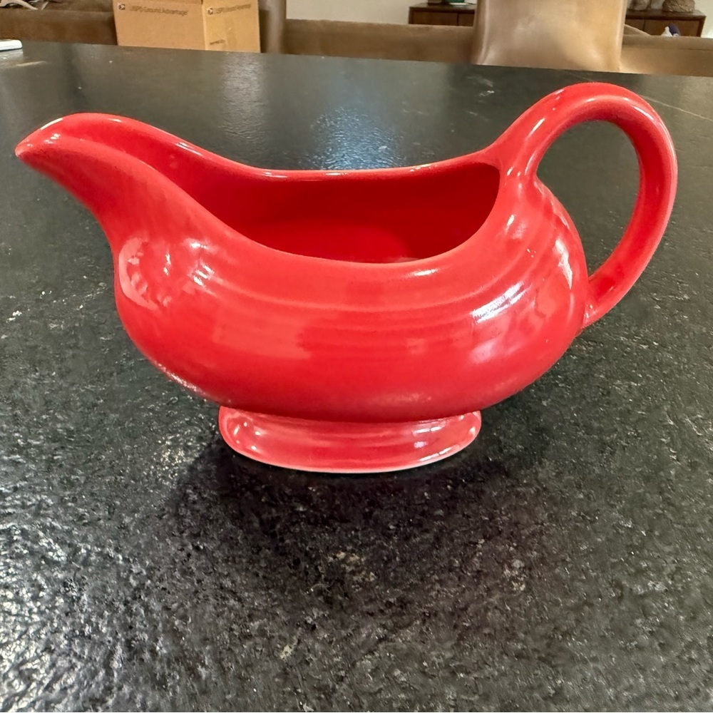 Homer Laughlin Fiesta Scarlet Red Gravy / Sauce Boat – Made in USA 🇺🇸 - Picture 4 of 5